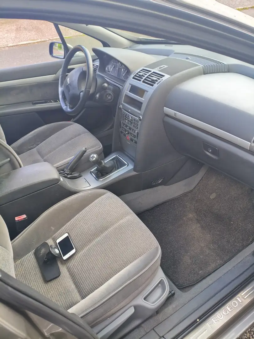 Peugeot 407 - 2