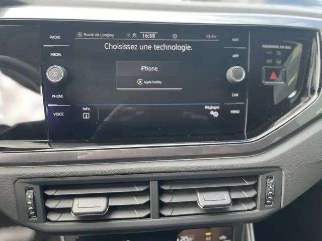 Volkswagen Polo view 10
