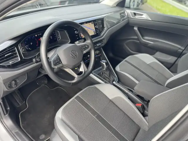 Volkswagen Polo view 6
