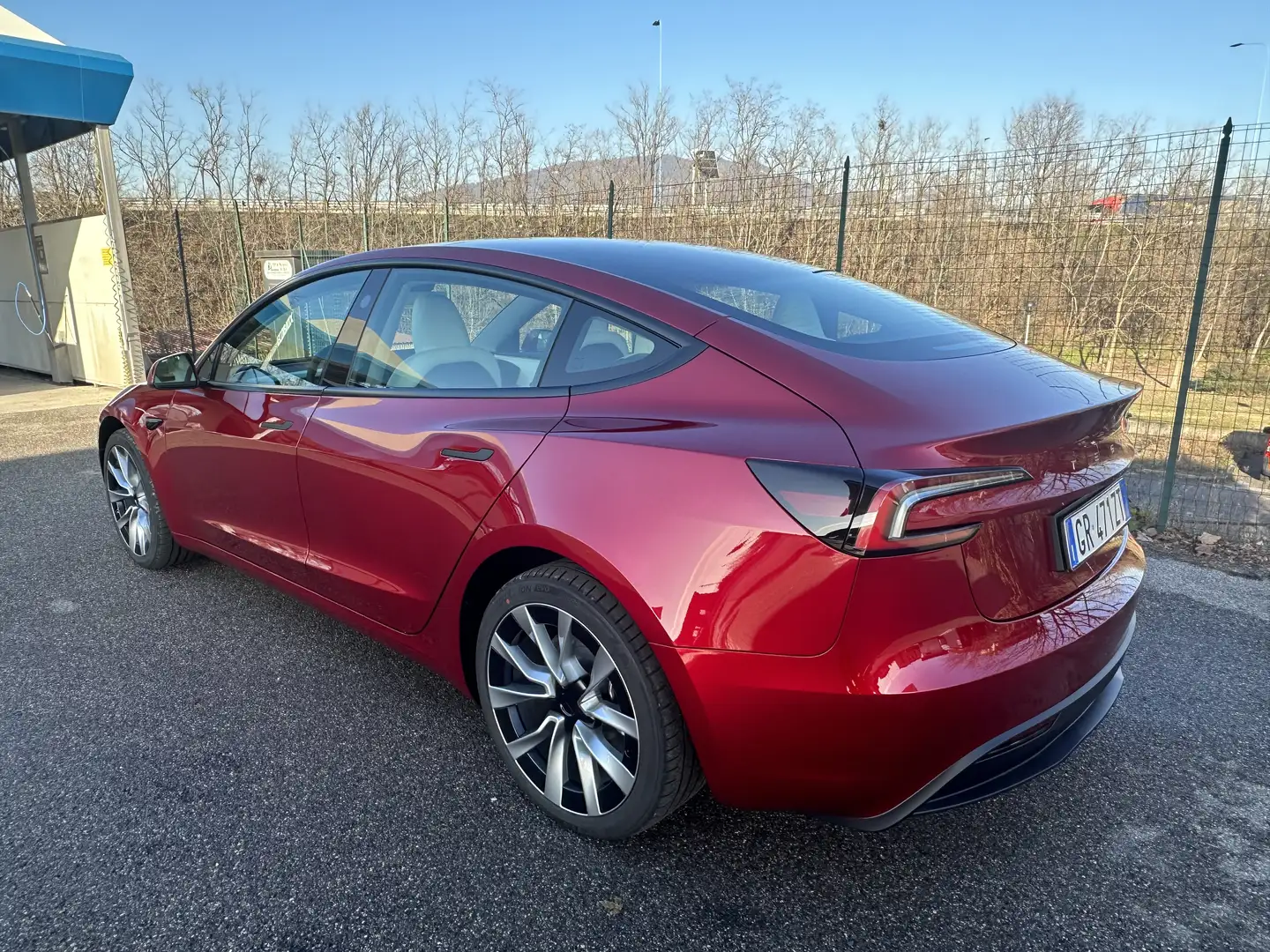 Tesla Model 3 Long Range Dual Motor awd full optional Rosso - 2