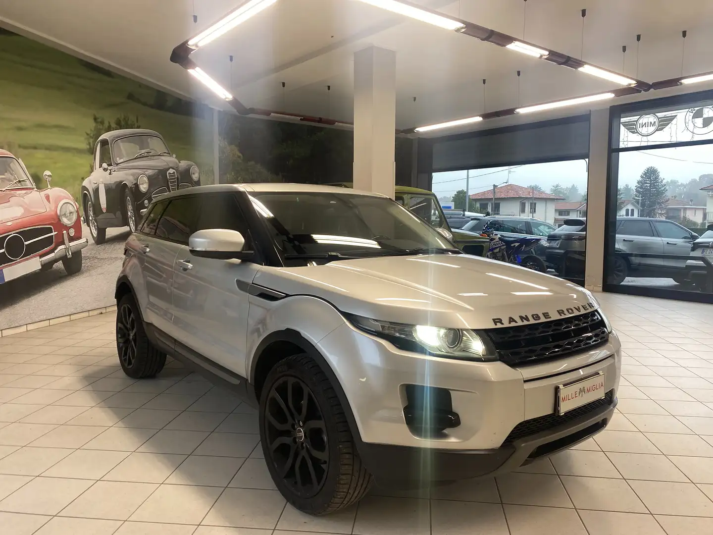 Land Rover Range Rover Evoque 5p 2.2 td4 Prestige 150cv Grau - 1