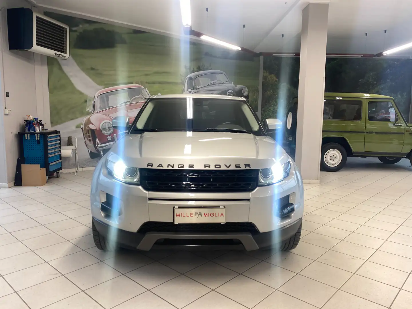 Land Rover Range Rover Evoque 5p 2.2 td4 Prestige 150cv Grau - 2