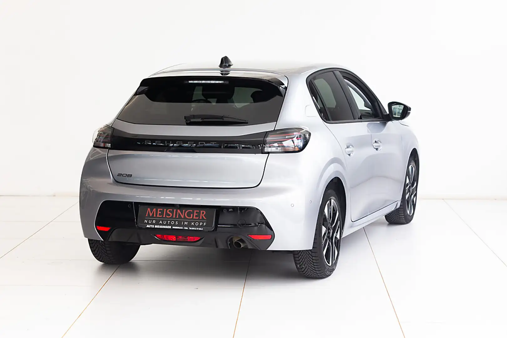Peugeot 208 PureTech 100 S&S Allure Grau - 2