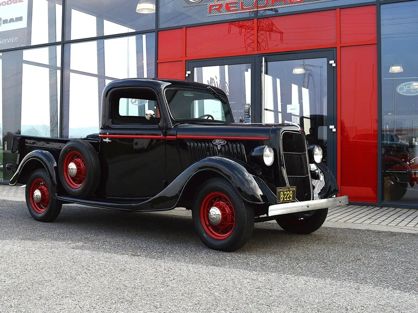 Ford Pickup Flathead V8 Schwarz - 1