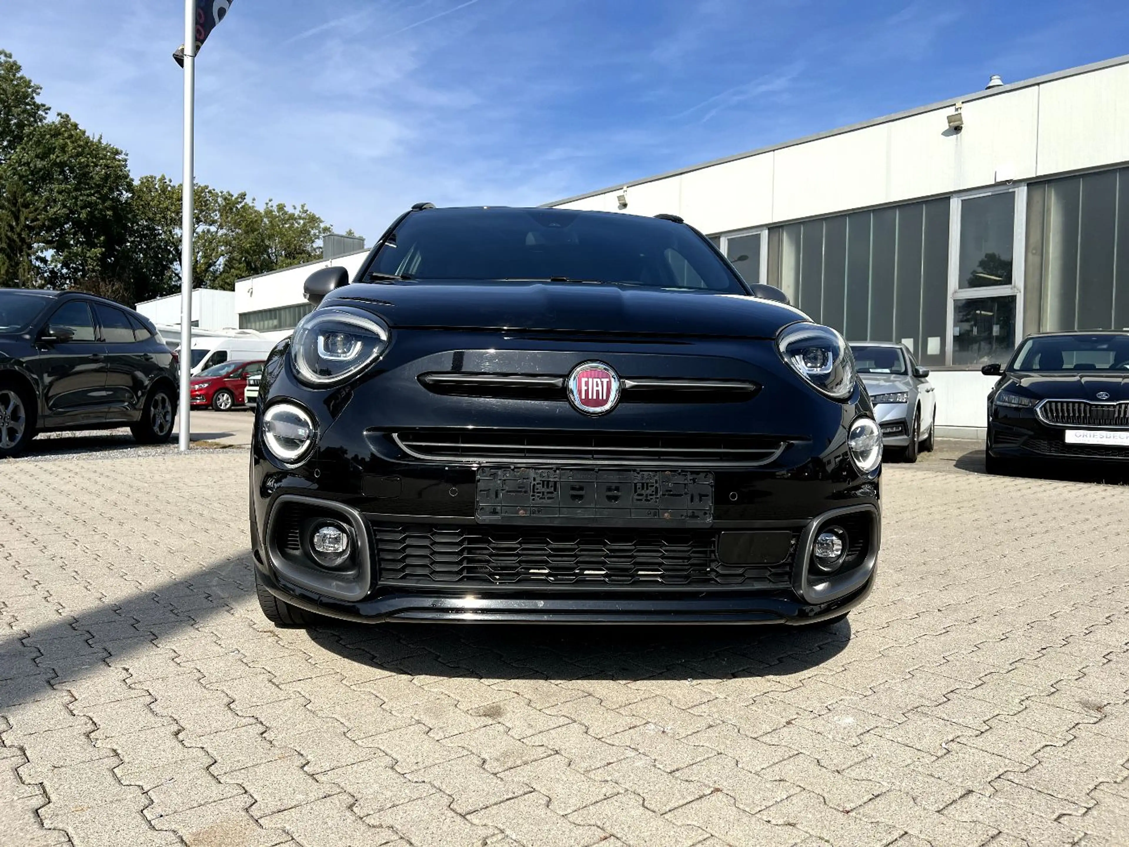 Fiat 500X Sport *LED Navi Leder Kamera DAB PDC AHK* — photo 6