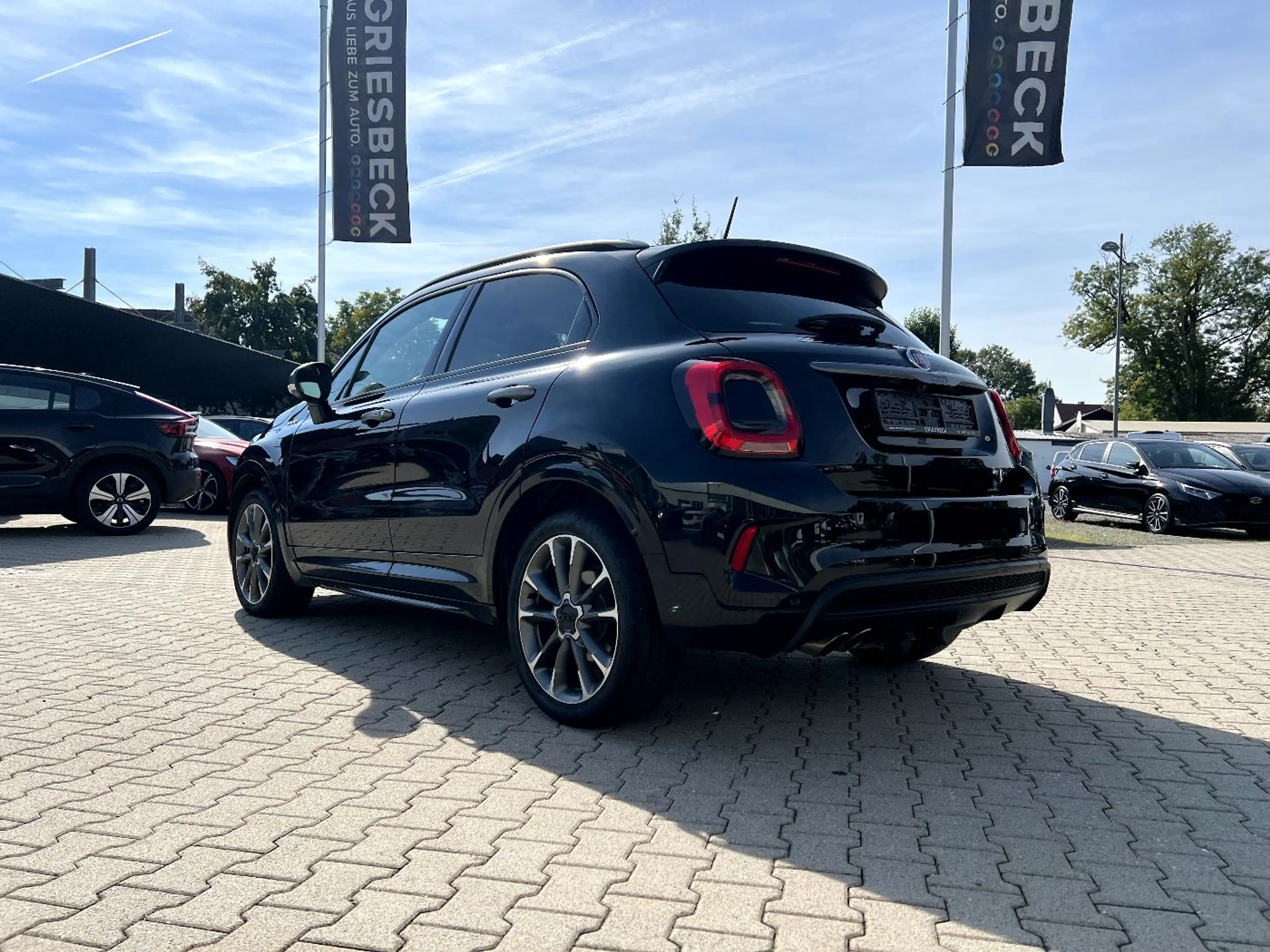 Fiat 500X Sport *LED Navi Leder Kamera DAB PDC AHK* — photo 3