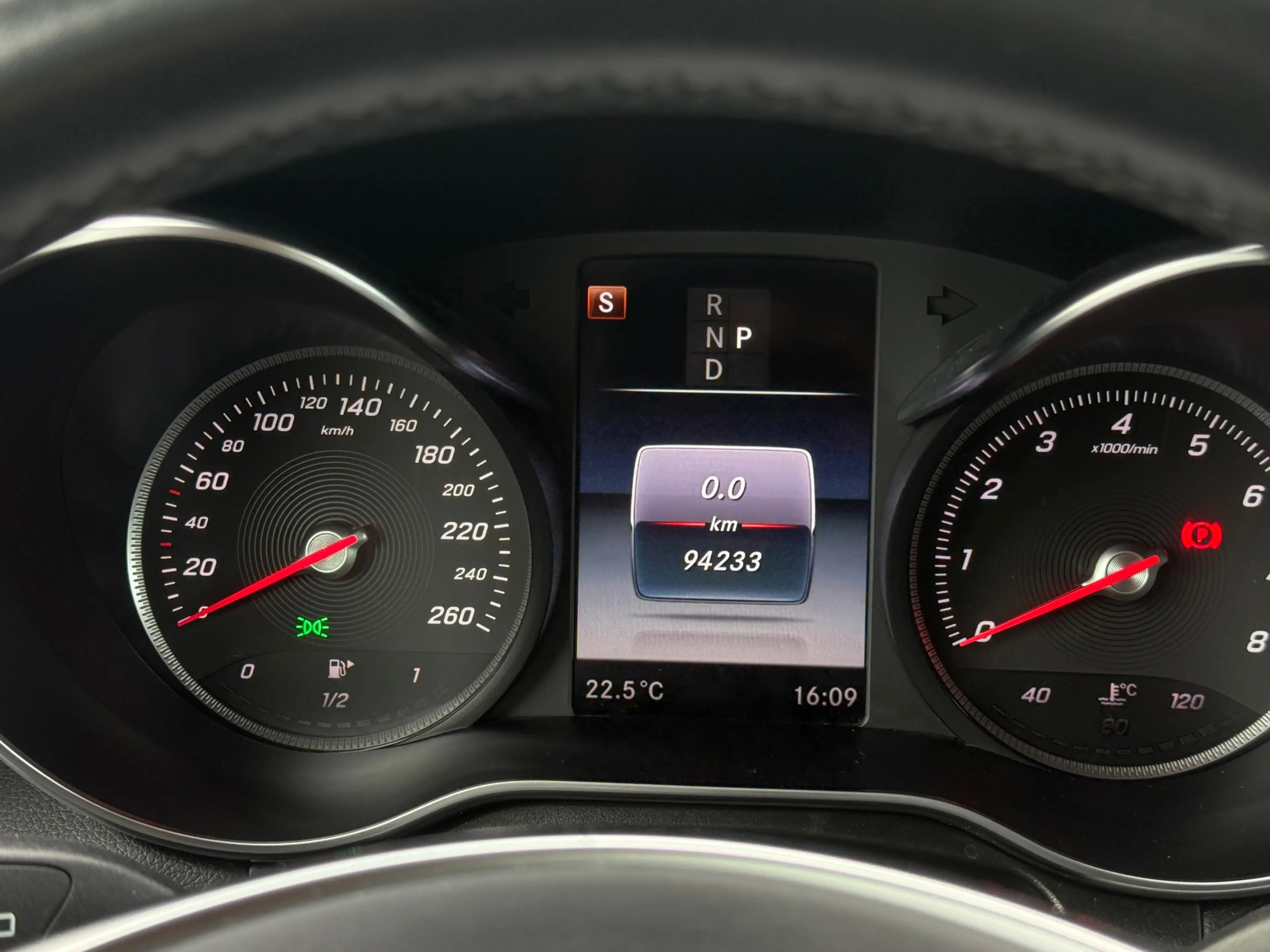 Mercedes-Benz GLC 250 4MATIC Premium COMAND|360cam|Dodehoek assist — photo 23