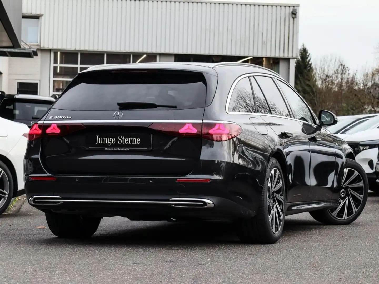 Mercedes-Benz E 300 de T Avantgarde/AHK/Distr/Memo/Digital/360 Grigio - 2