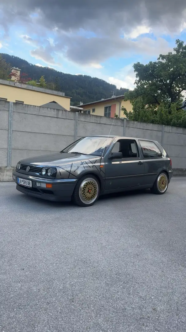 Volkswagen Golf 2.0 Syncro GL Grau - 2