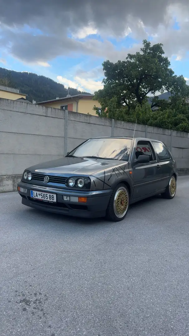 Volkswagen Golf 2.0 Syncro GL Grau - 1