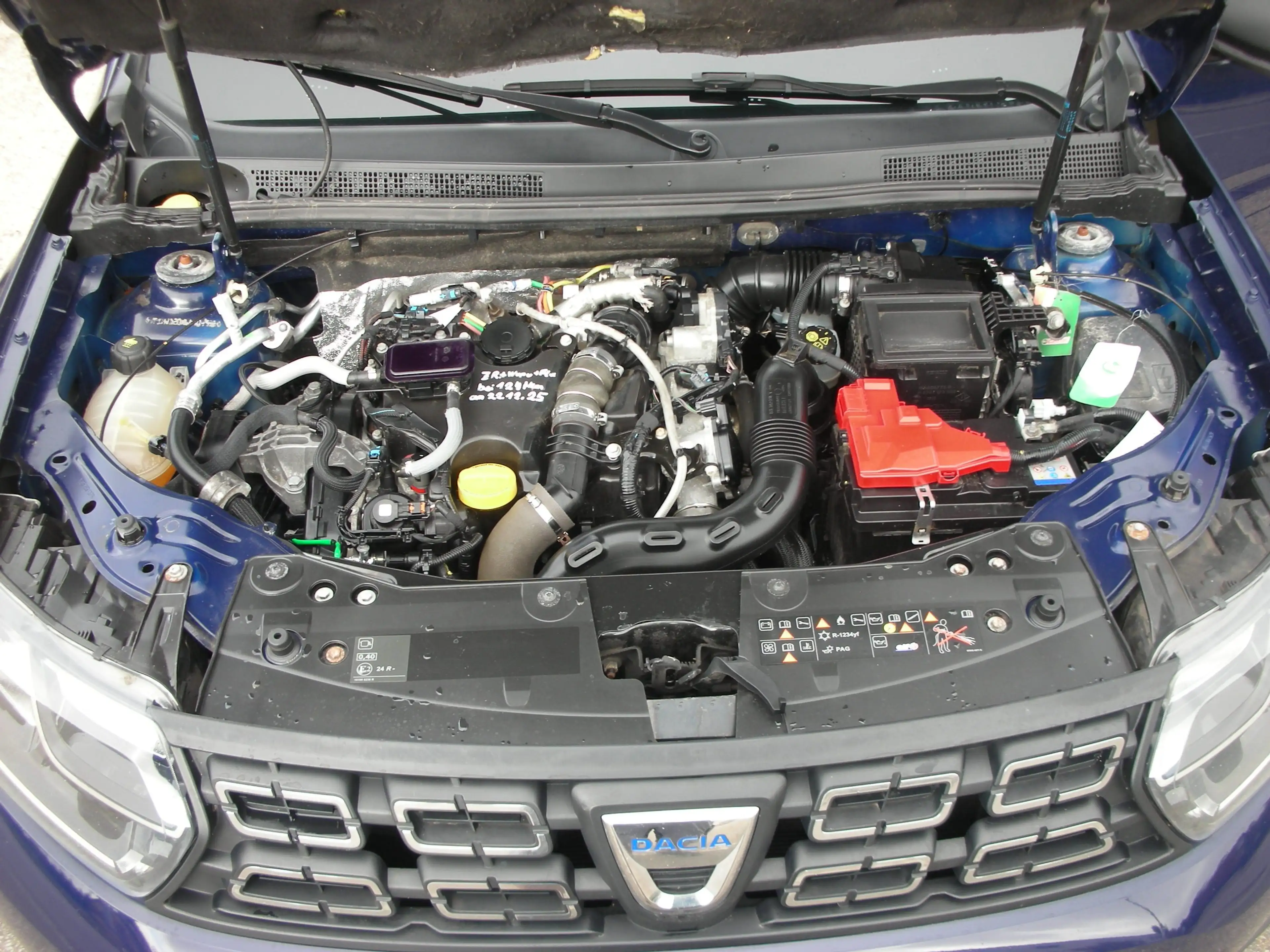 Dacia Duster Essential — photo 13