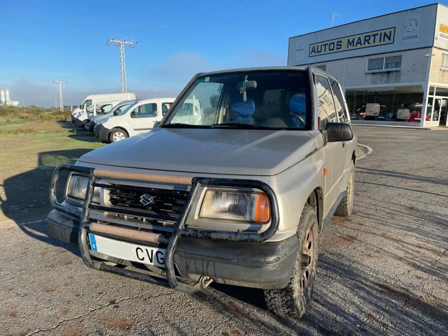 Suzuki Vitara 2.0 HDI Lujo Techo Metálico Beige - 2
