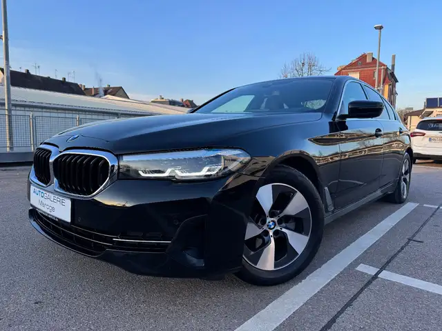 Bmw 520 d Aut. AHK/LEDER/LED/NAVI/KAMERA/ALU