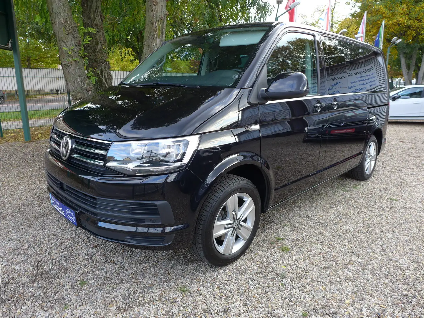 Volkswagen T6 Multivan Multivan DSG 2.0 TDI Standh./Navi/Leder/AHK Schwarz - 1