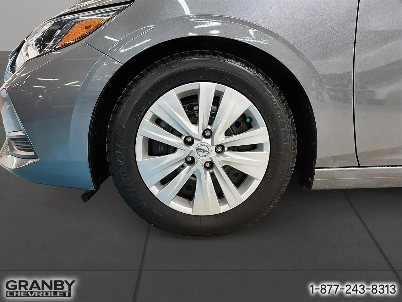Nissan Sentra снимка Nissan Sentra