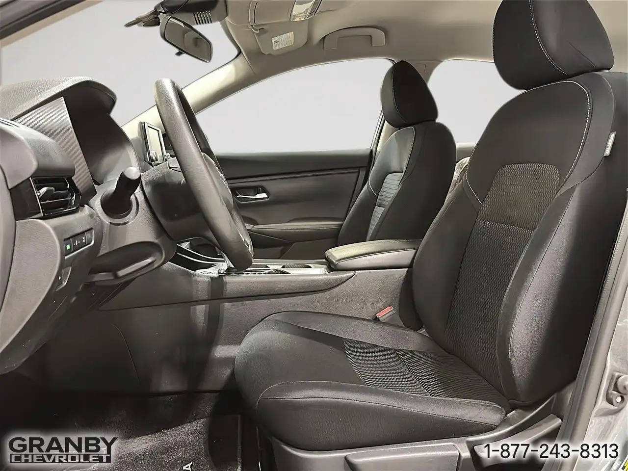 Nissan Sentra снимка Nissan Sentra