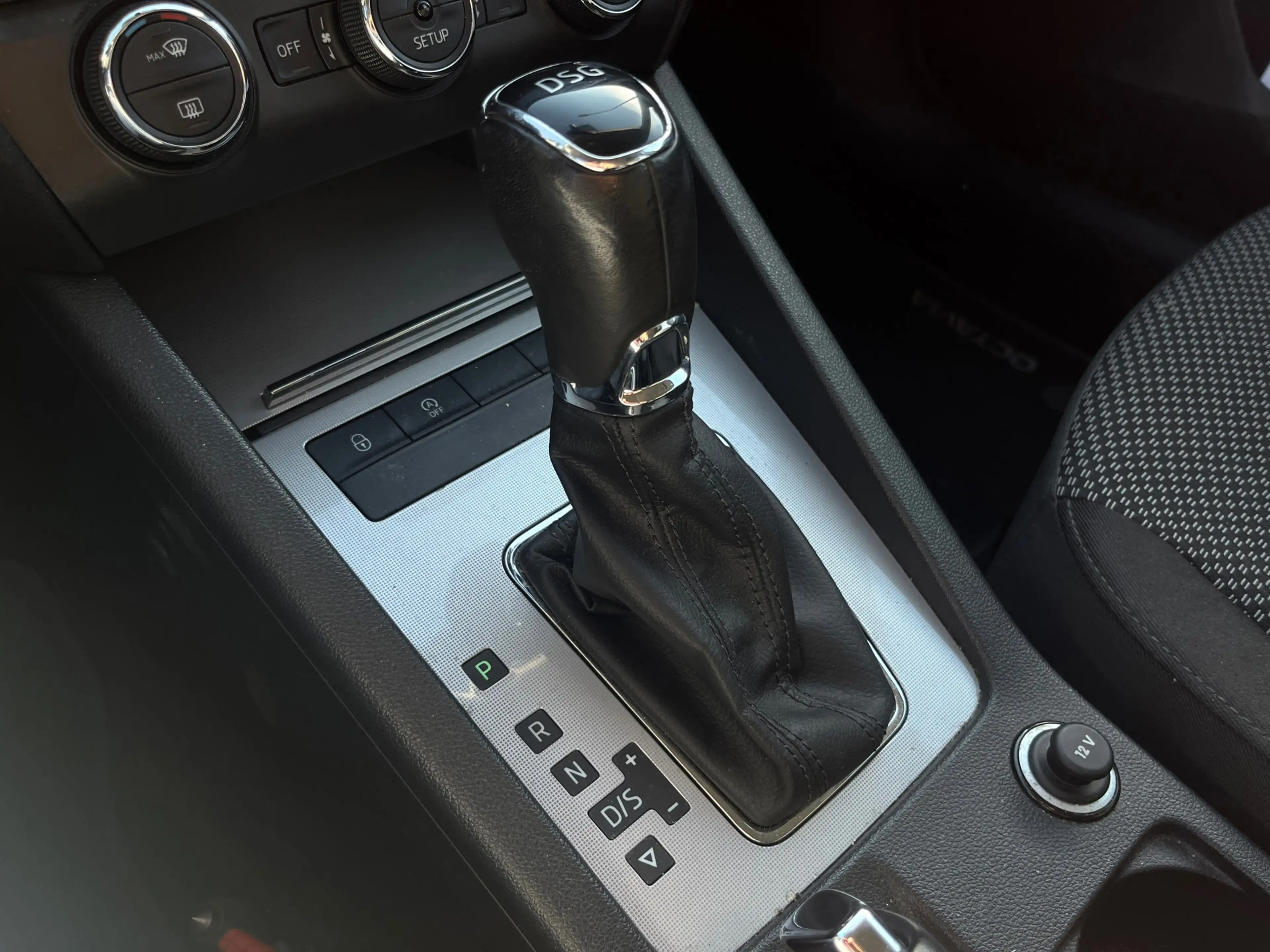 Skoda Octavia Combi 1.4 TSI Ambition Businessline AUT — photo 13
