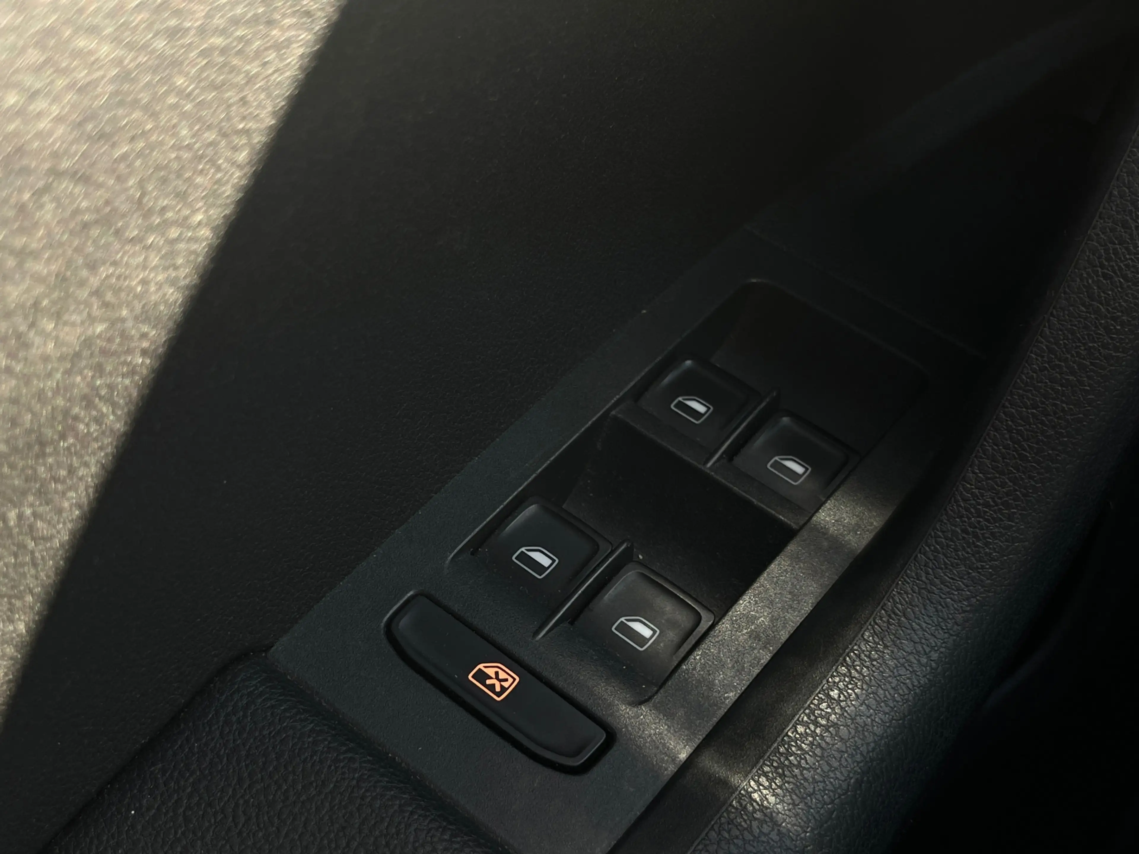Skoda Octavia Combi 1.4 TSI Ambition Businessline AUT — photo 10