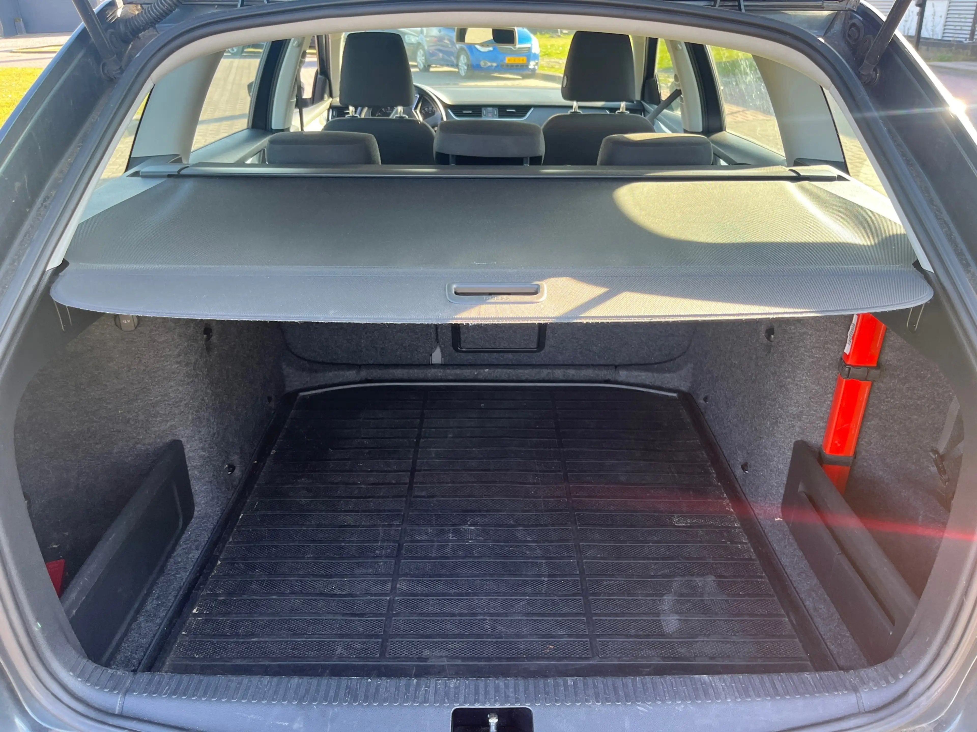 Skoda Octavia Combi 1.4 TSI Ambition Businessline AUT — photo 5