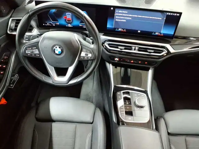 BMW 3 Series view 10