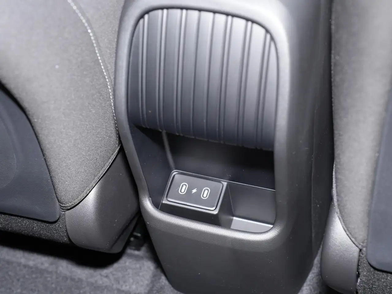 Hyundai KONA EV 48,4kWh SELECT Navi Kam Effizienzpaket 17