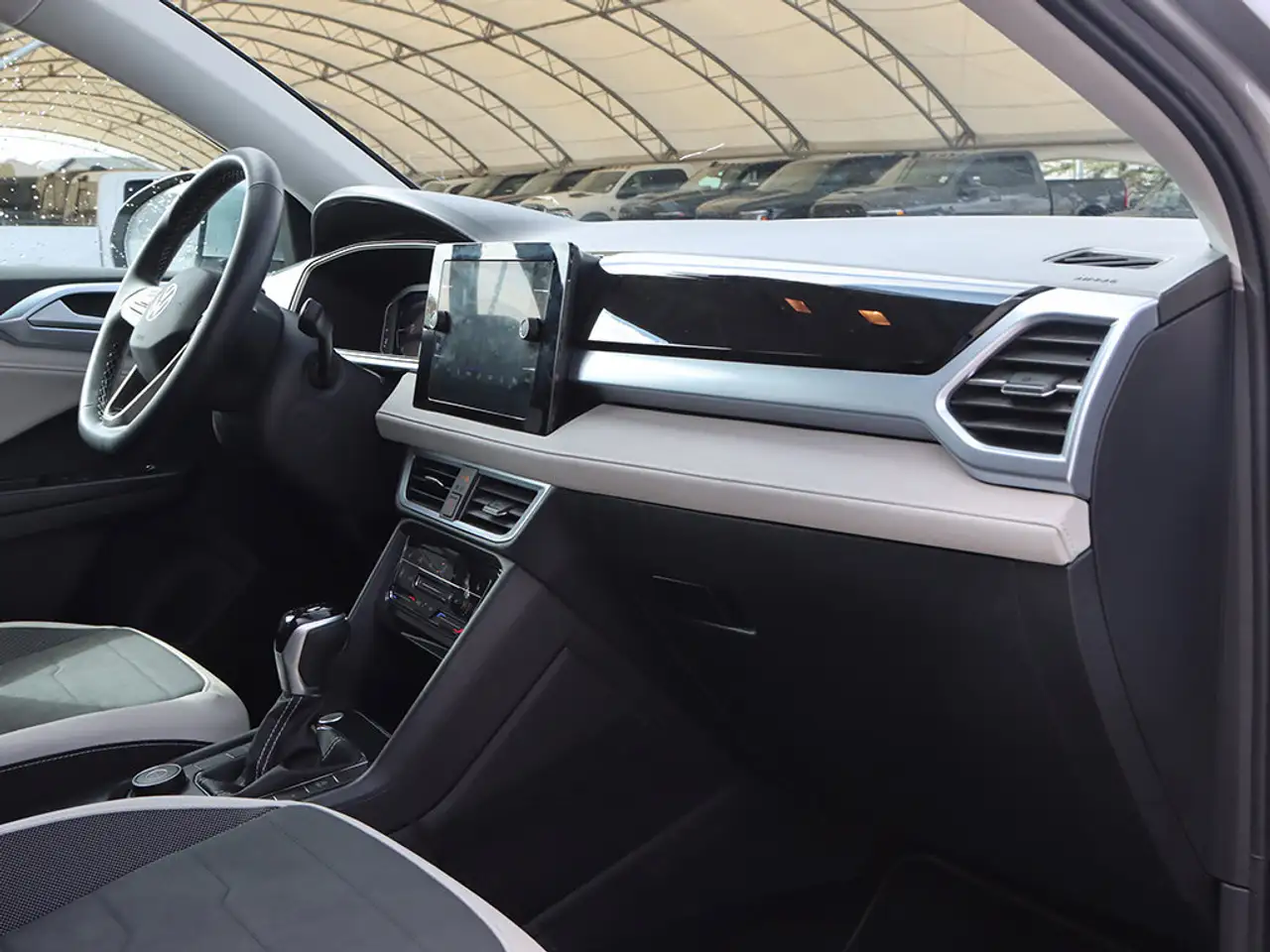 Volkswagen Taos снимка Volkswagen Taos