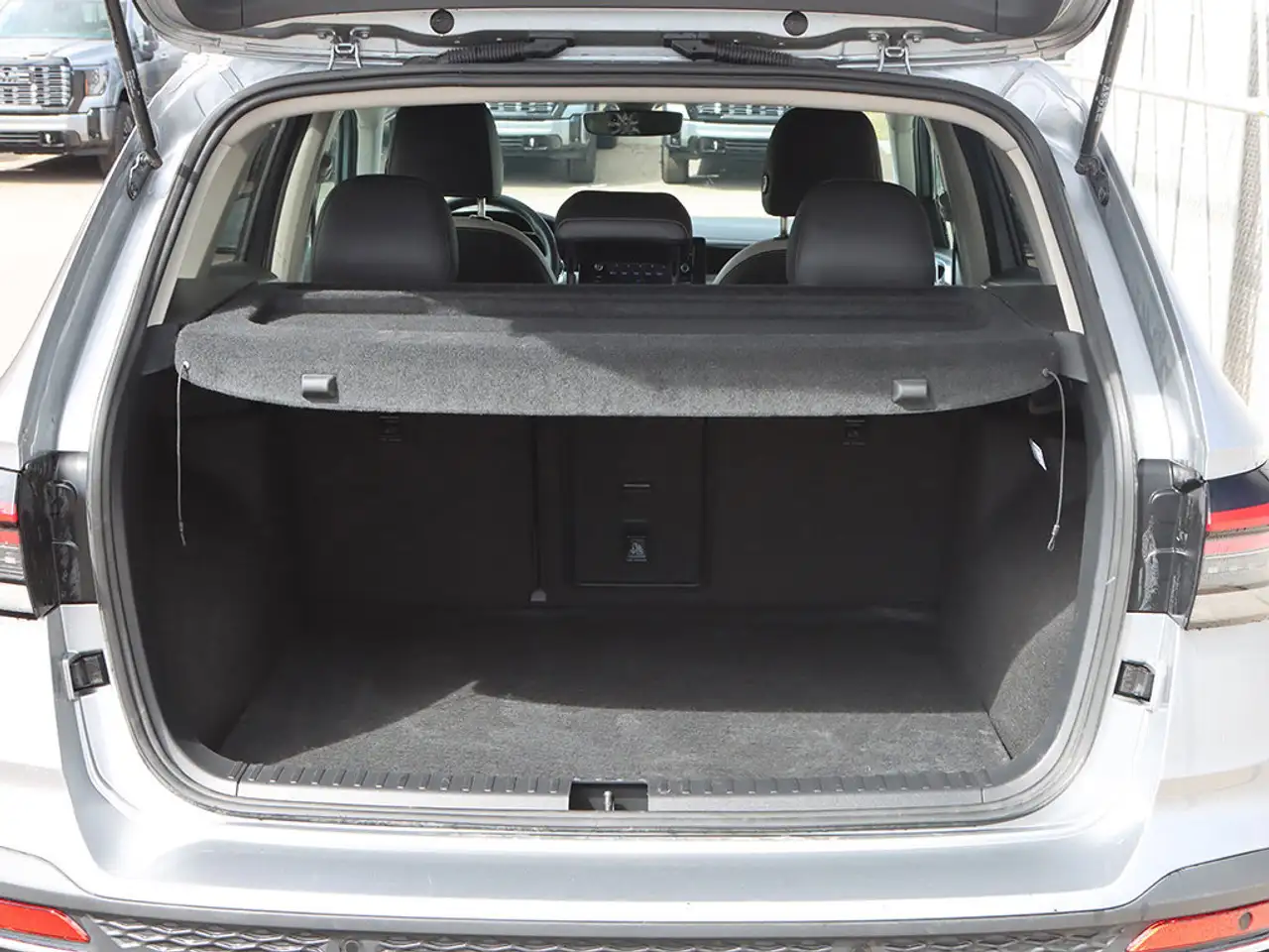 Volkswagen Taos снимка Volkswagen Taos