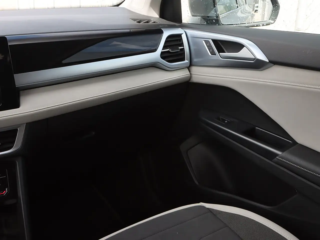 Volkswagen Taos снимка Volkswagen Taos