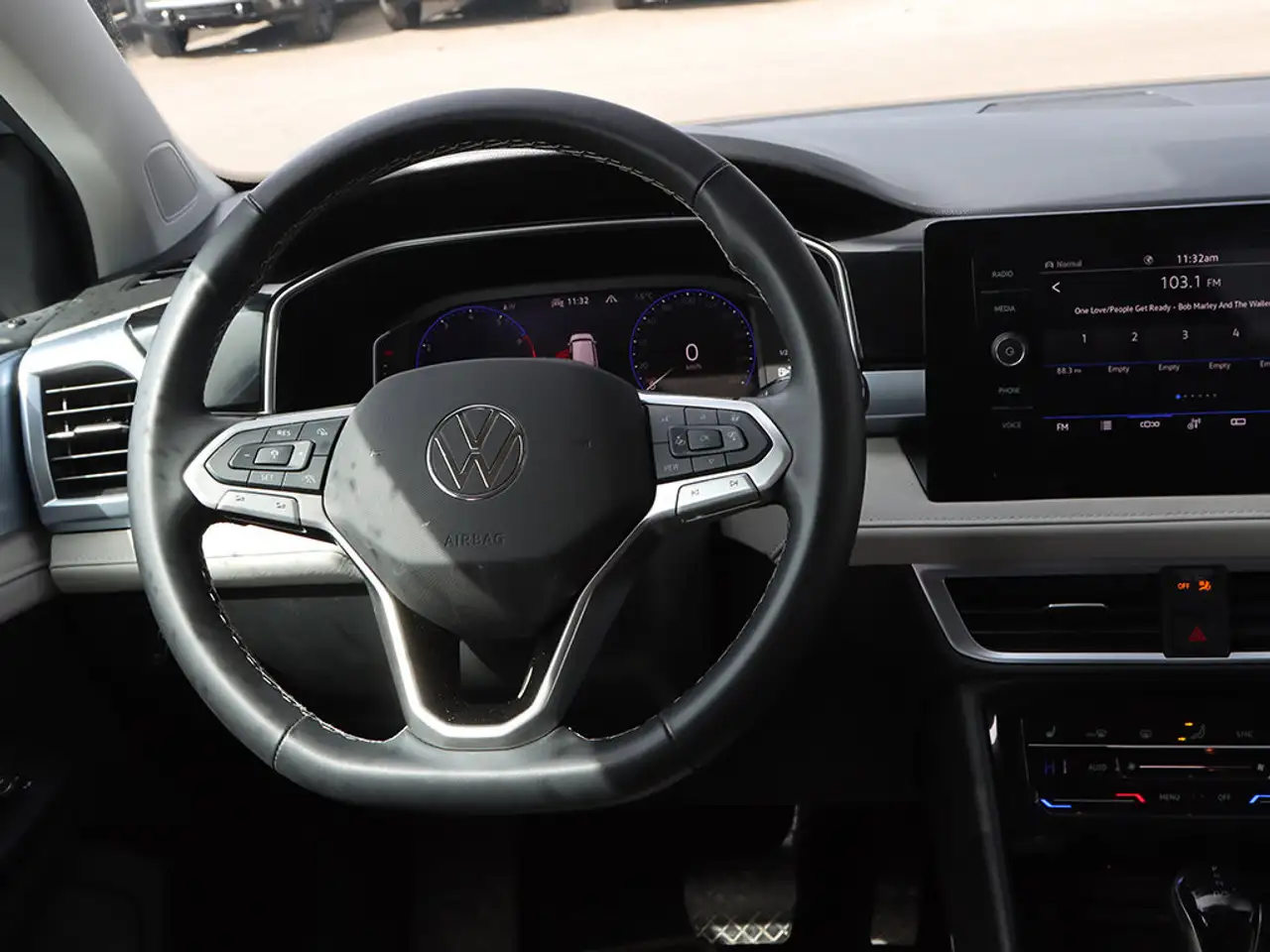 Volkswagen Taos снимка Volkswagen Taos