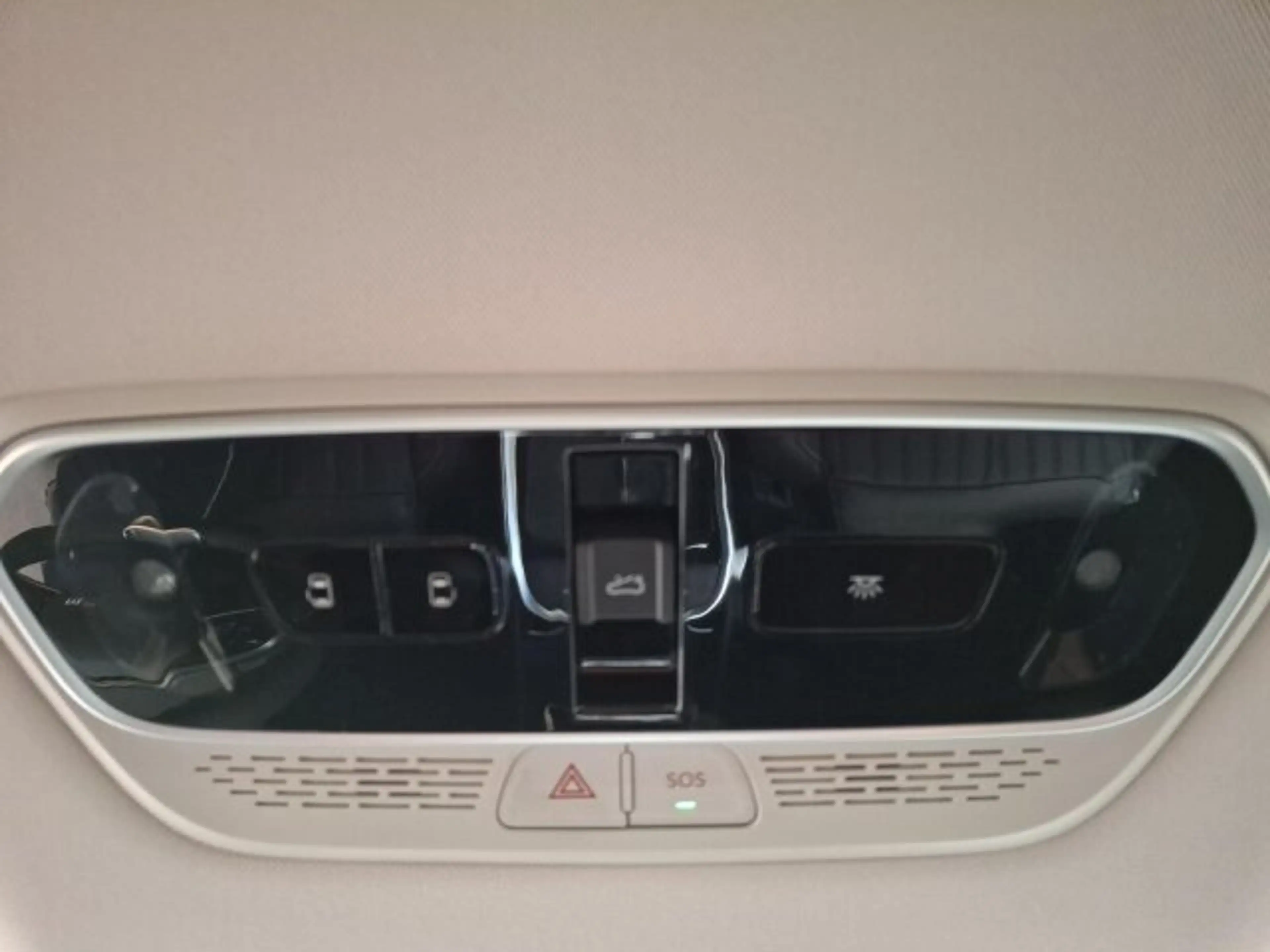 Maxus Mifa 9 MIFA 9 Luxury 7-Sitzer LED Navi el Heckklappe (Mietw.) — photo 11
