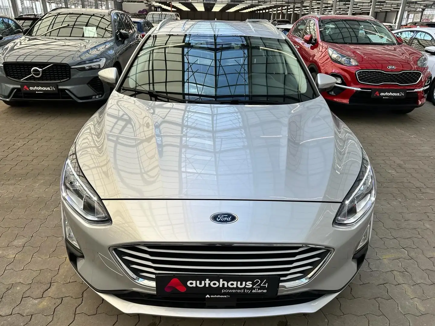 Ford Focus 1.5EcoBlue Cool&Connect Navi|Cam|Sitzhzg Silver - 2