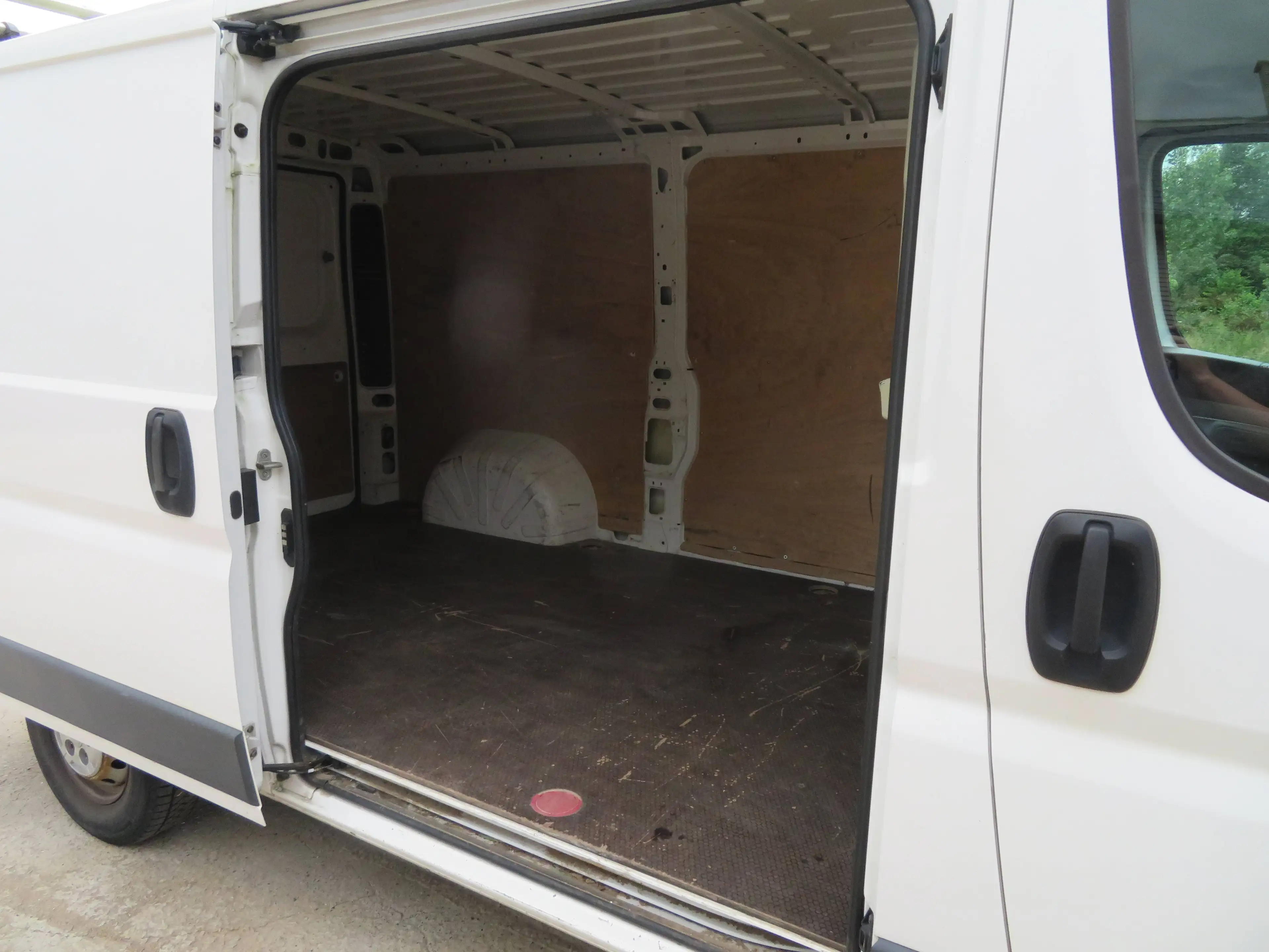 Citroen Jumper 2.0 BlueHDi - L1H1 — photo 9