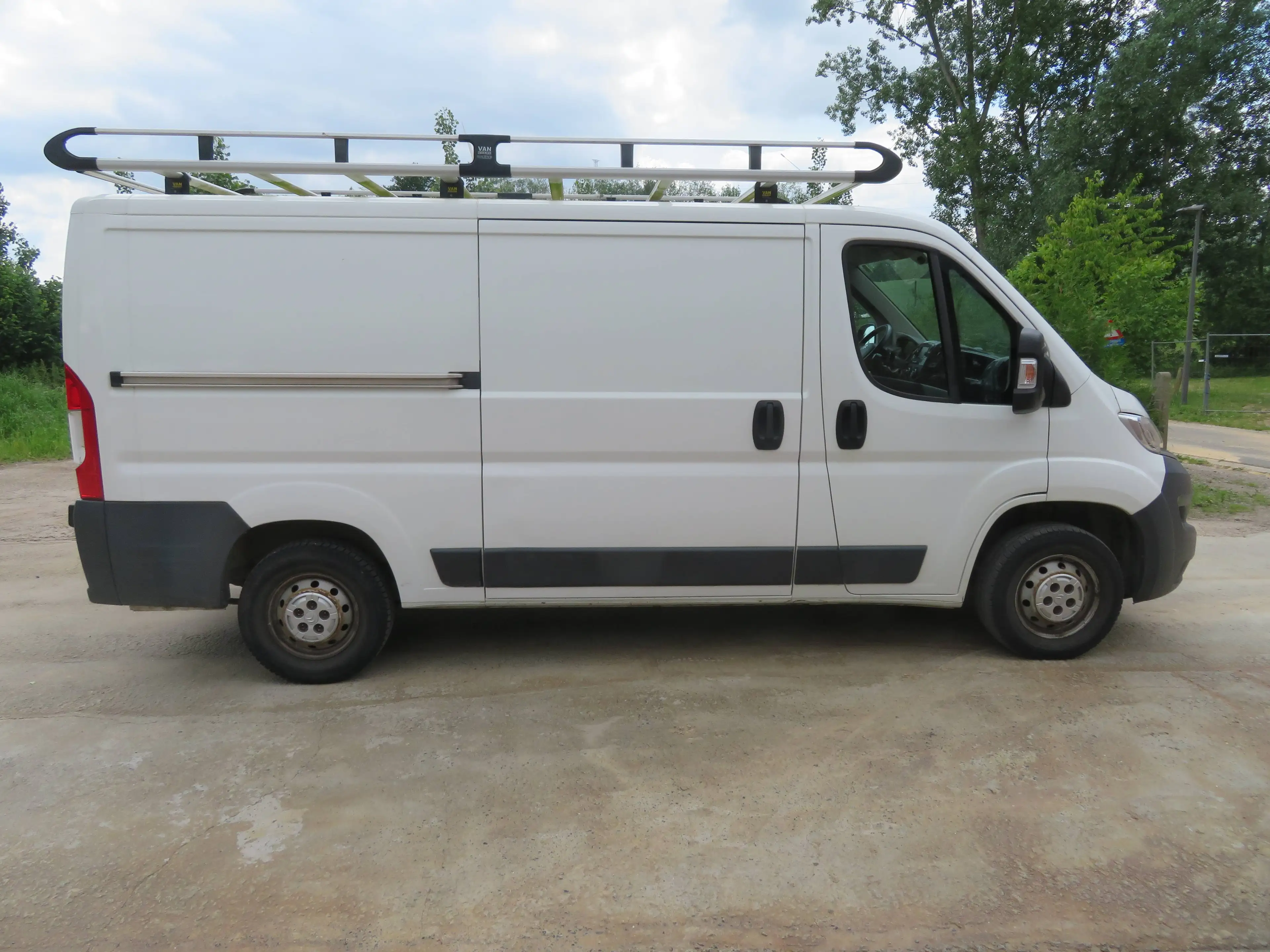 Citroen Jumper 2.0 BlueHDi - L1H1 — photo 8