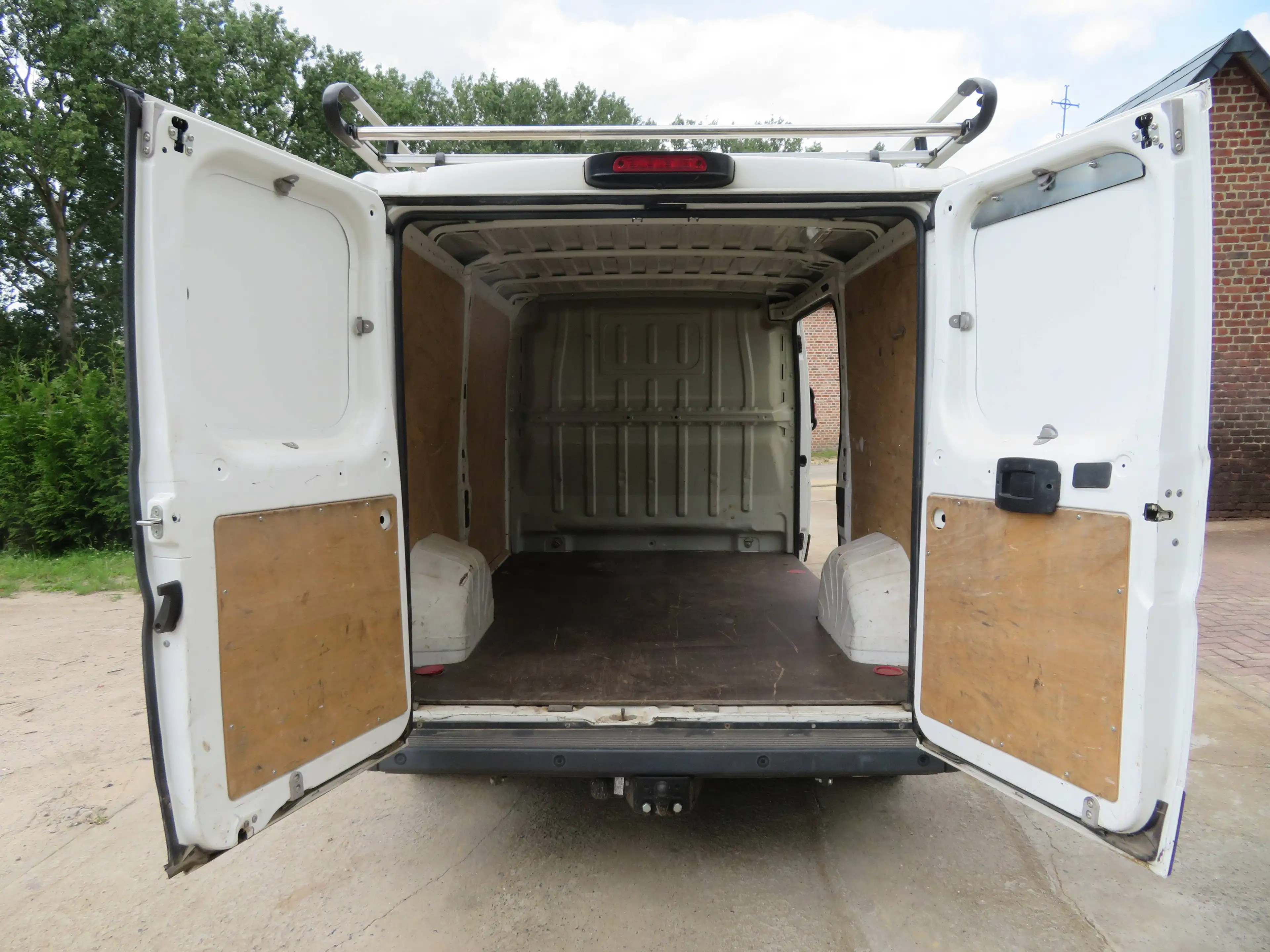 Citroen Jumper 2.0 BlueHDi - L1H1 — photo 10