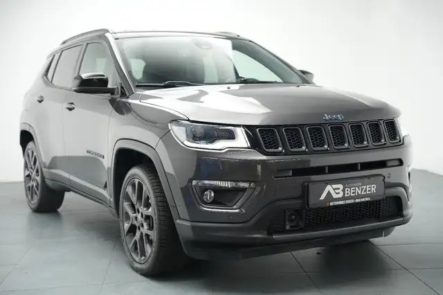 Jeep Compass view 2