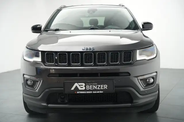 Jeep Compass view 5