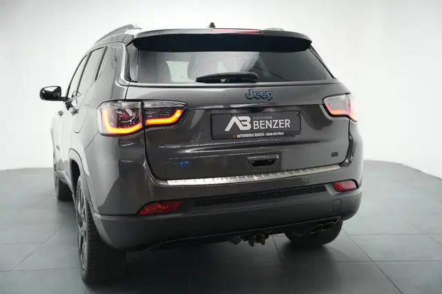 Jeep Compass view 8