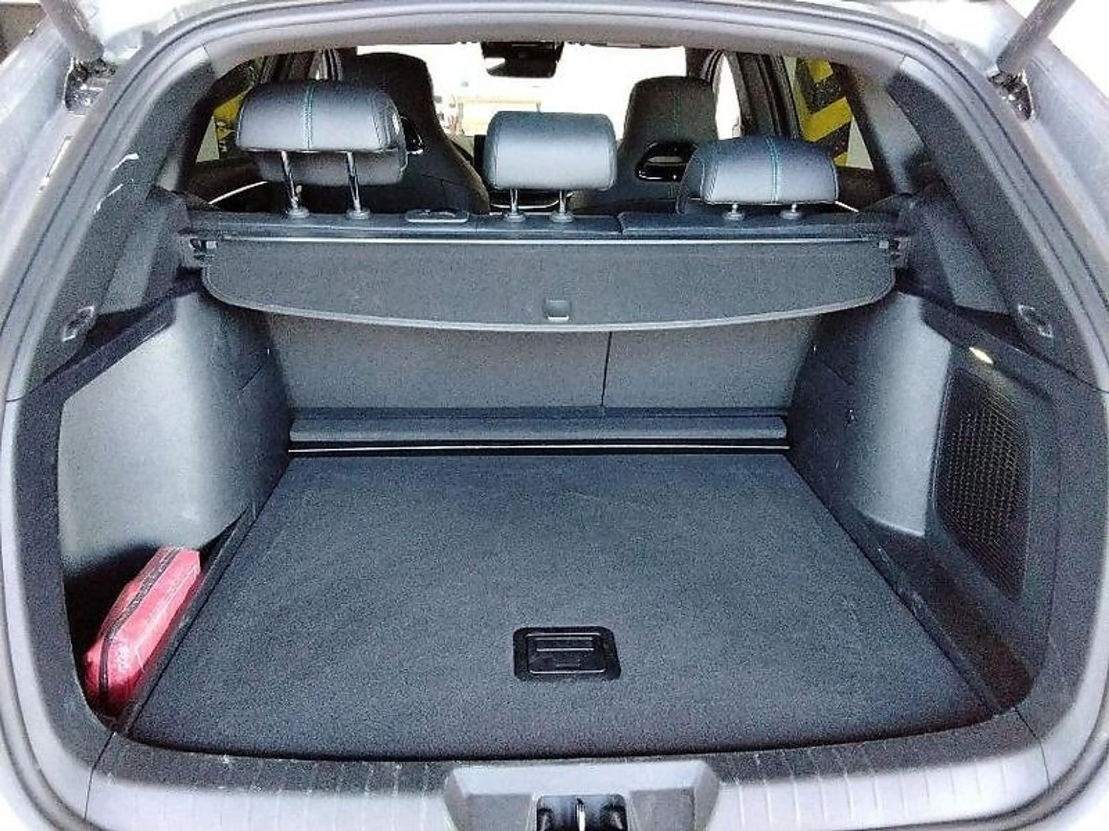 BYD Seal U DM-i 18.3 kWh FWD Boost 360°/ACC/Pano — photo 3
