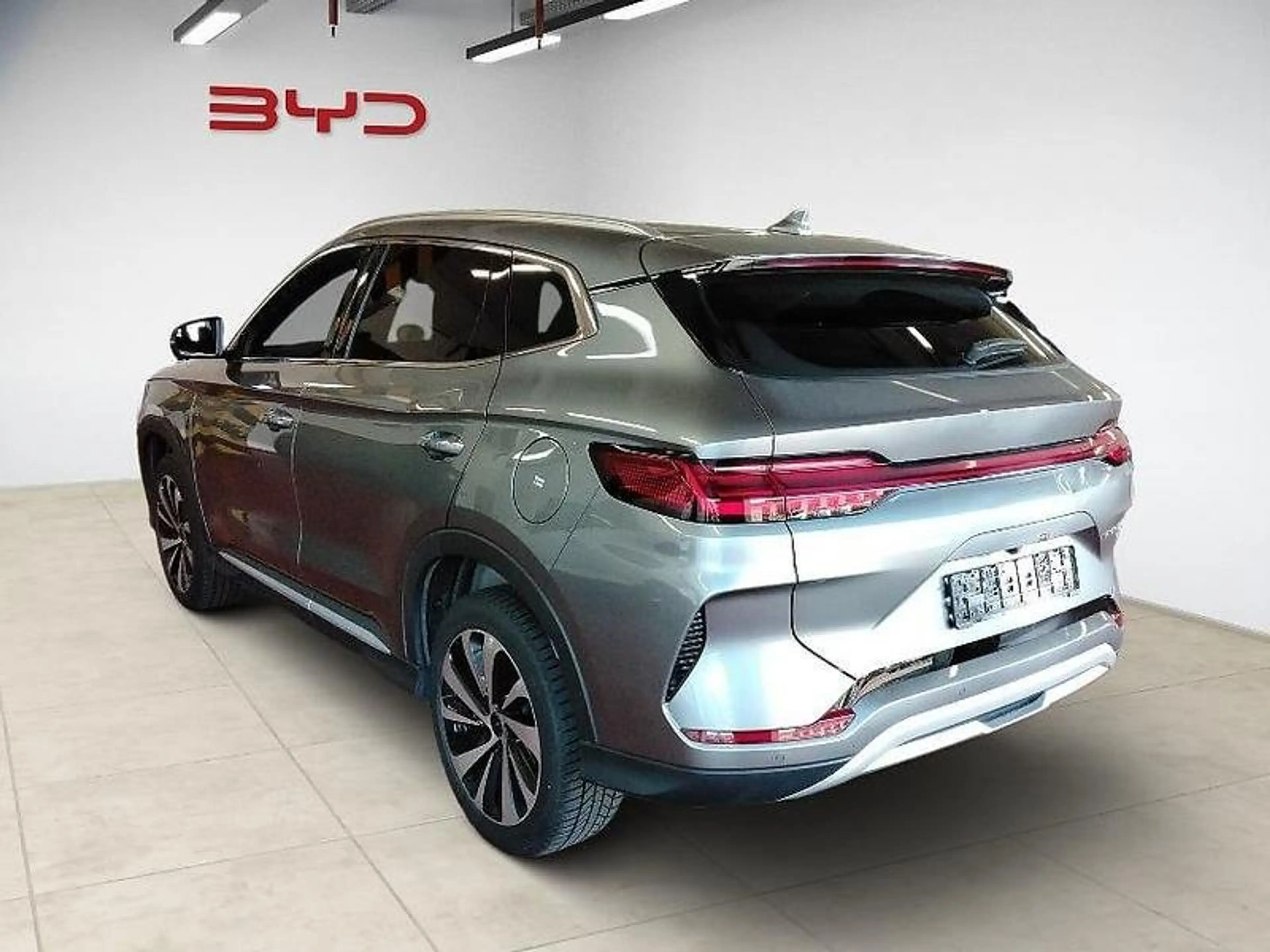BYD Seal U DM-i 18.3 kWh FWD Boost 360°/ACC/Pano — photo 5