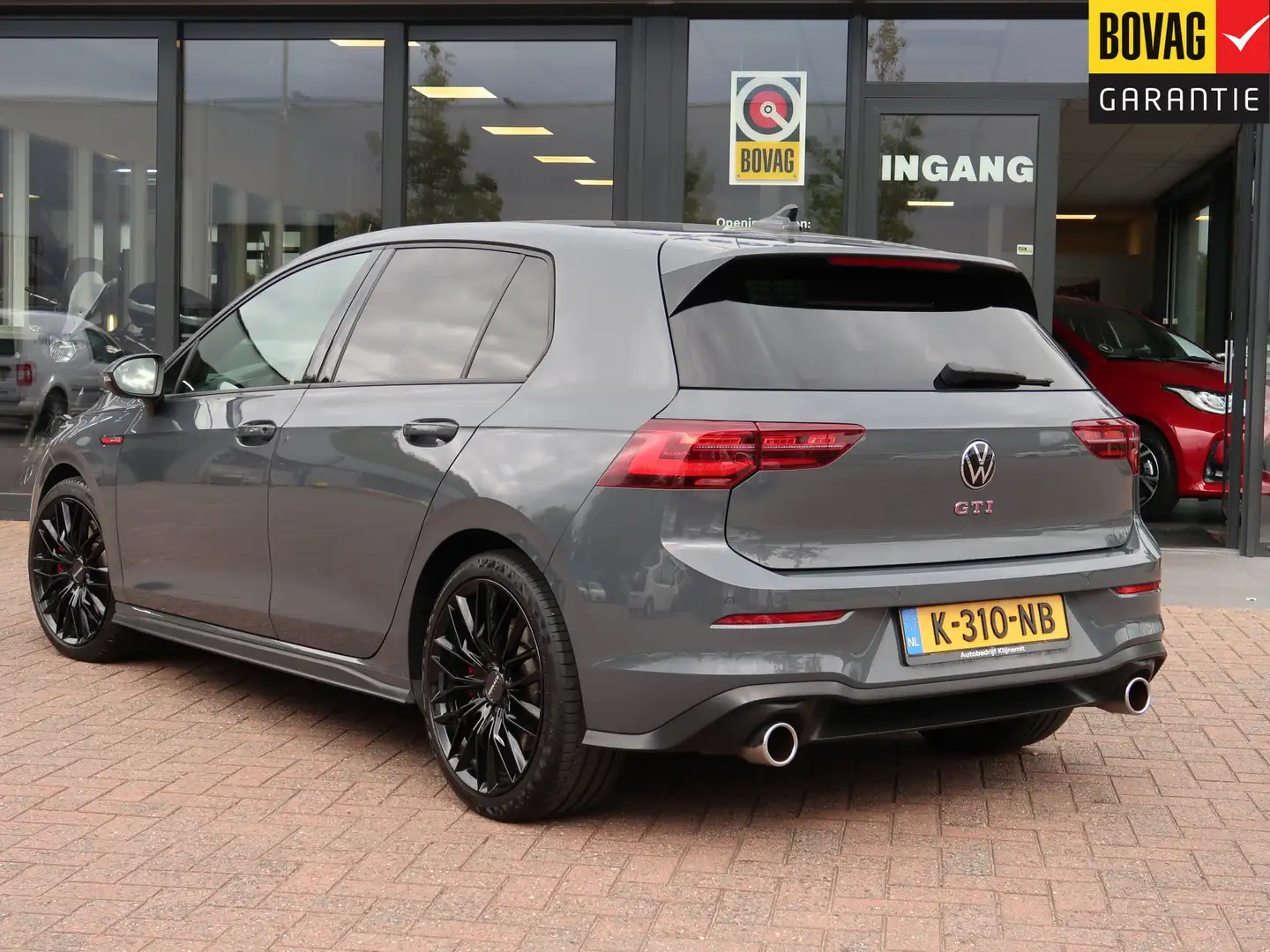Volkswagen Golf GTI 2.0 TSI | DCC | IQ Light | Head-Up | H&K | Grijs - 2
