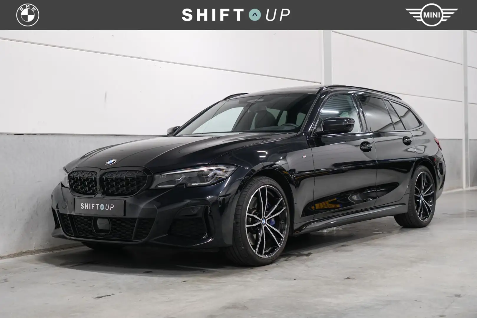 BMW 340 3-serie Touring M340i xDrive Panoramadak | Head Up Zwart - 1