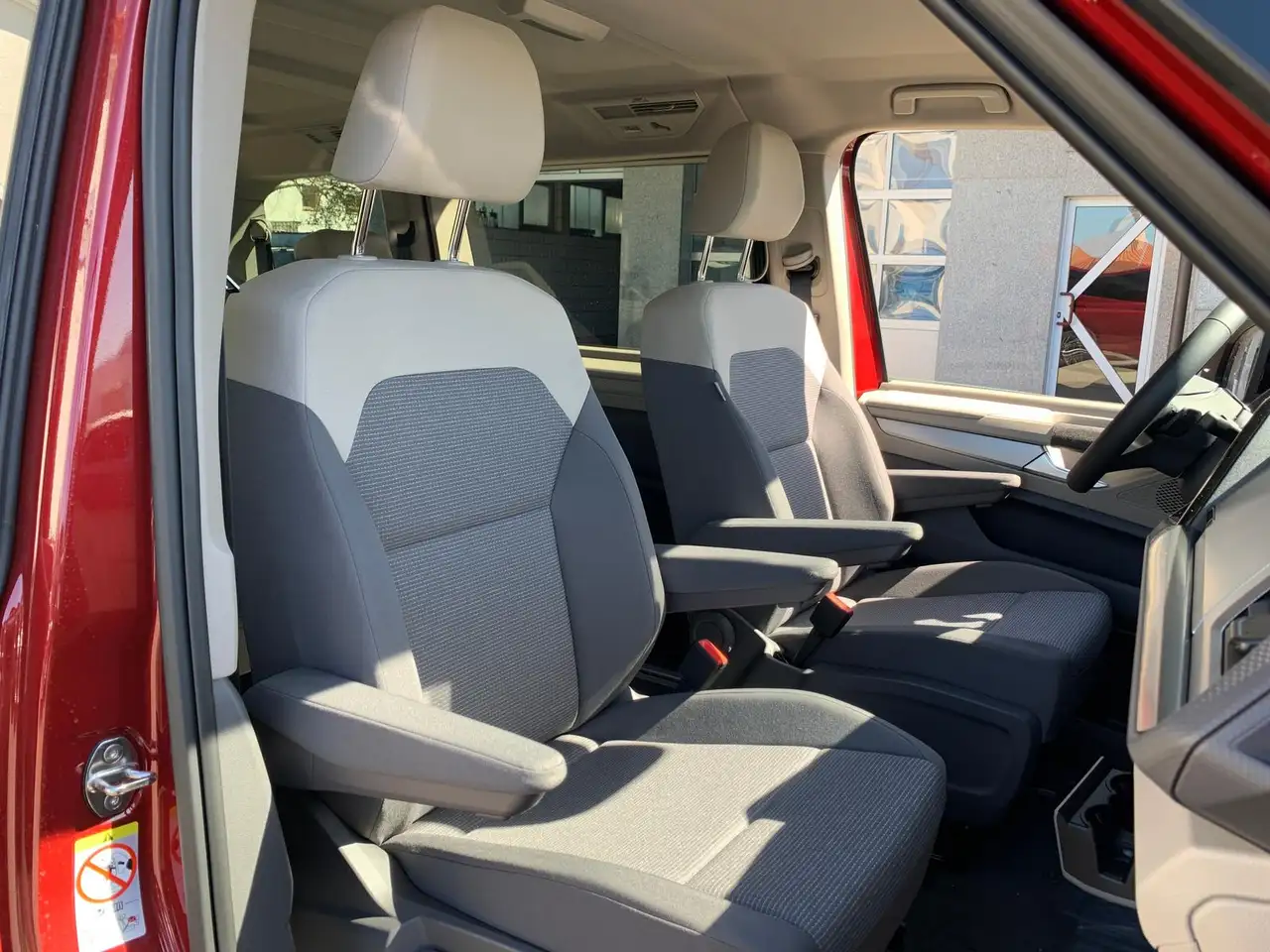 Volkswagen T7 Multivan eHybrid 4Motion KÜ 7-Sitzer 2+3Garantie Matrix 8