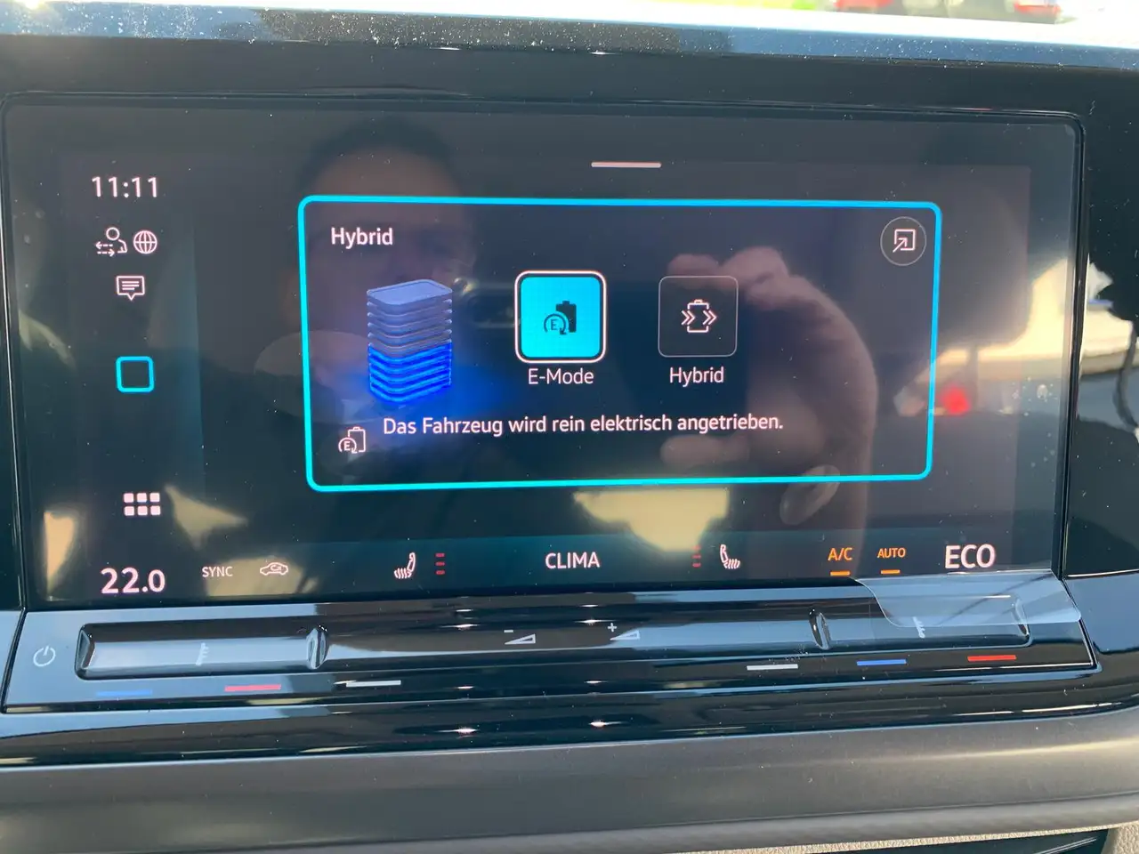 Volkswagen T7 Multivan eHybrid 4Motion KÜ 7-Sitzer 2+3Garantie Matrix 13