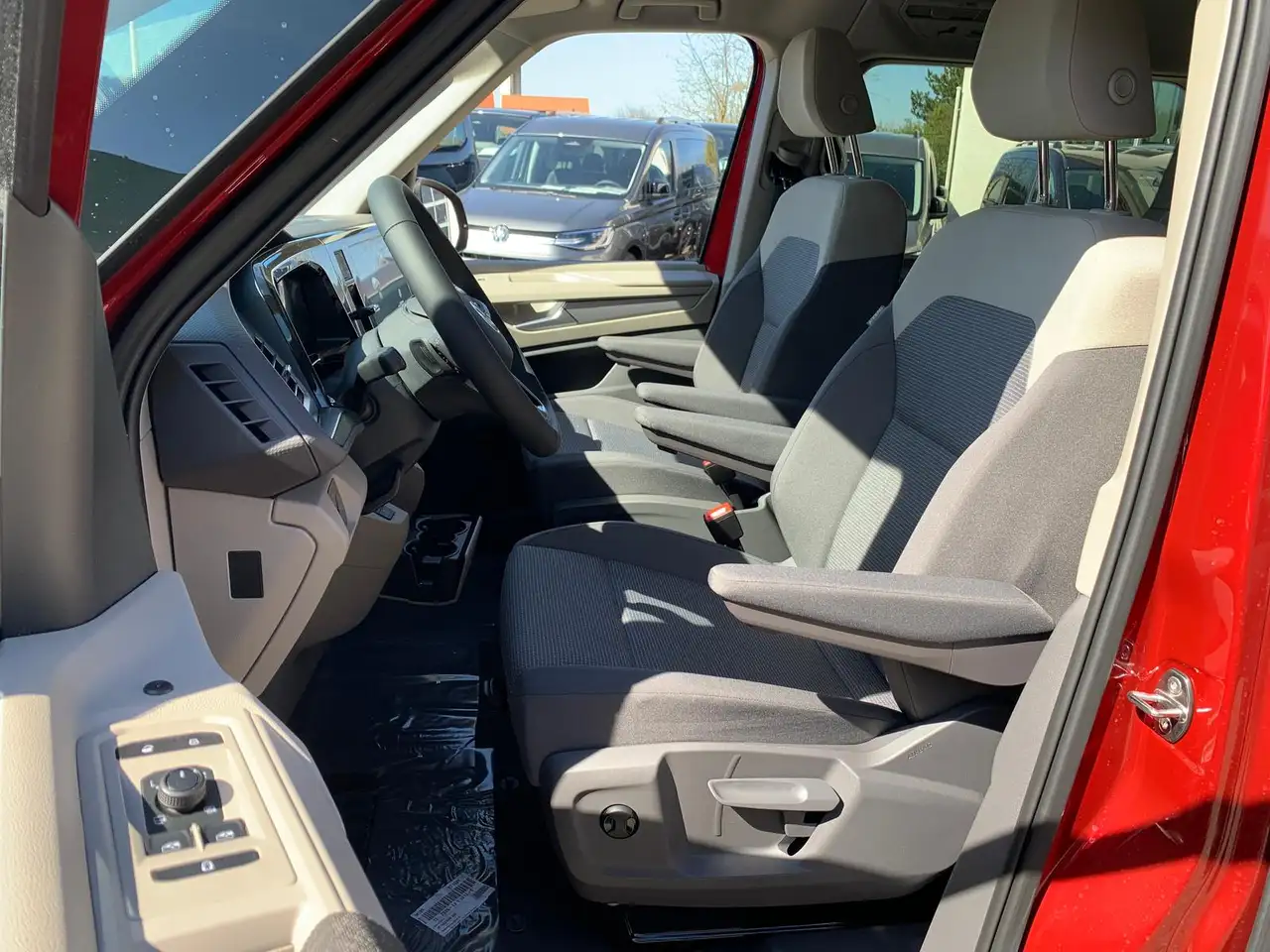 Volkswagen T7 Multivan eHybrid 4Motion KÜ 7-Sitzer 2+3Garantie Matrix 7