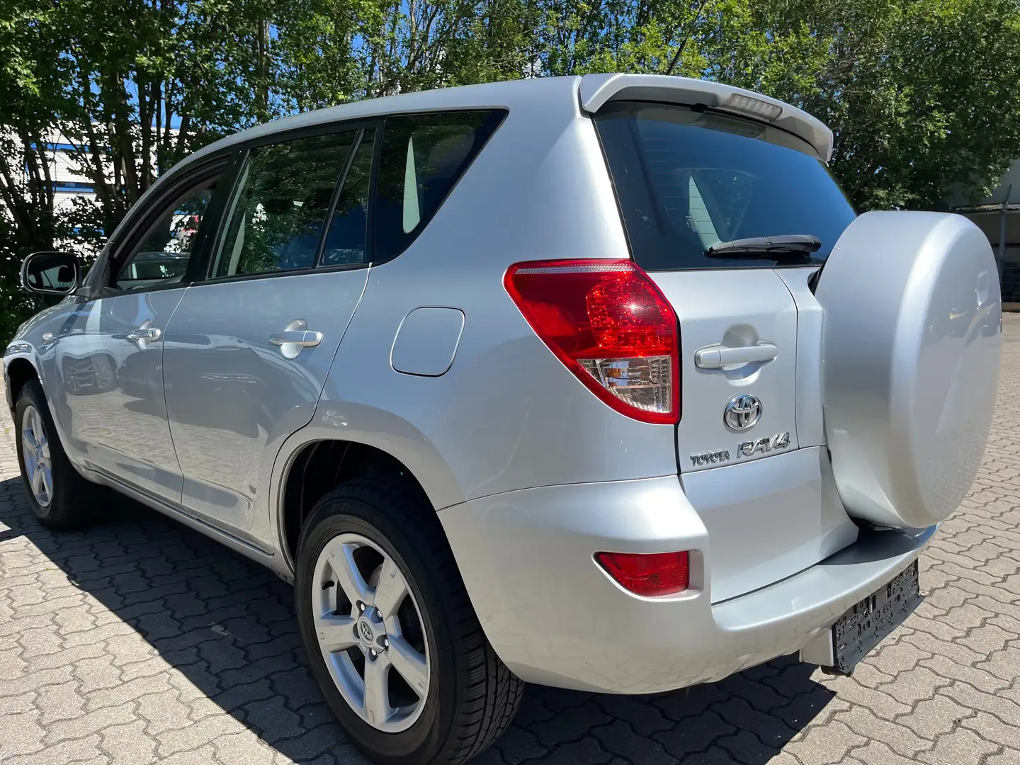 Toyota RAV 4 Sol Grau - 1