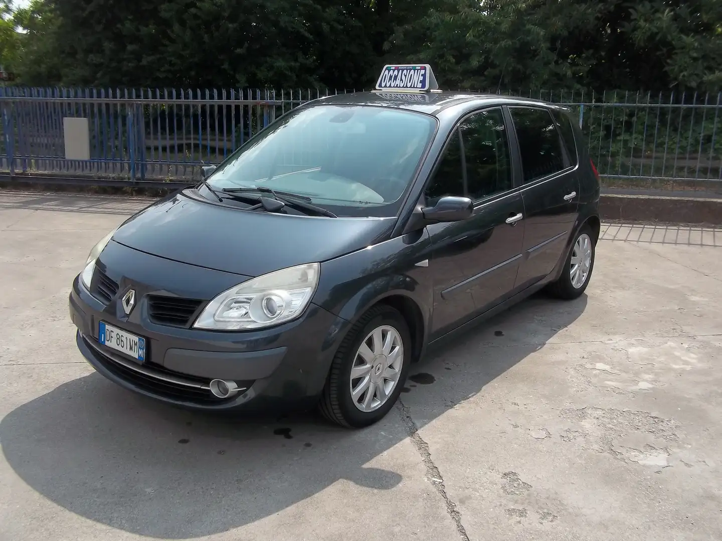 Renault Scenic Scenic 1.6 16v Luxe per NEO PATENTATI Grigio - 2