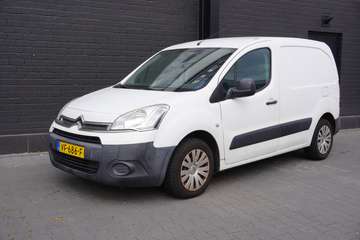 1.6 HDI - Airco - Cruise - Trekhaak - €2.950,- Exc
