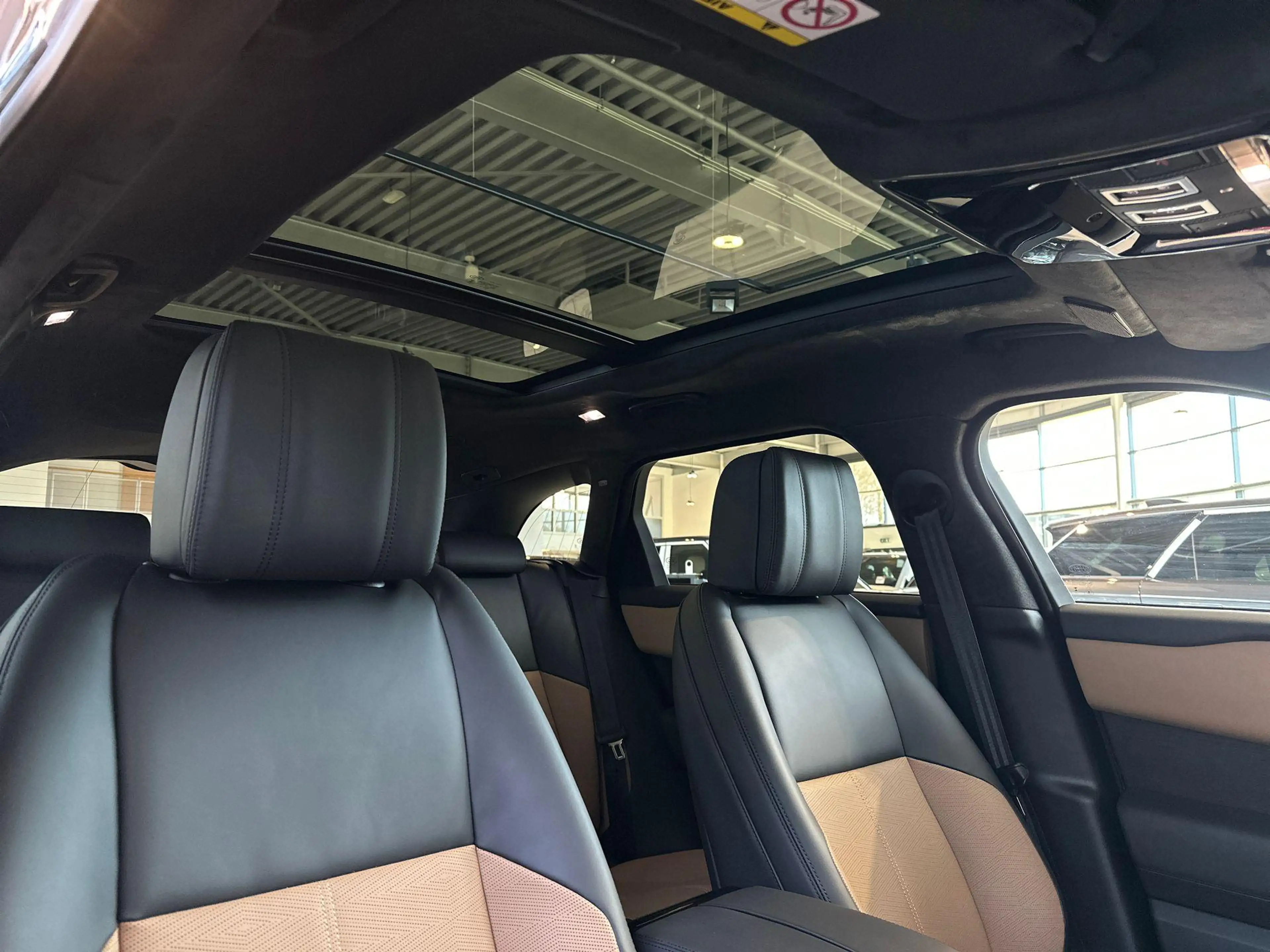 Land Rover Range Rover Velar P400e AUTOBIOGRAPHY | PANO | 21 INCH | COLD CLIMAT — photo 14