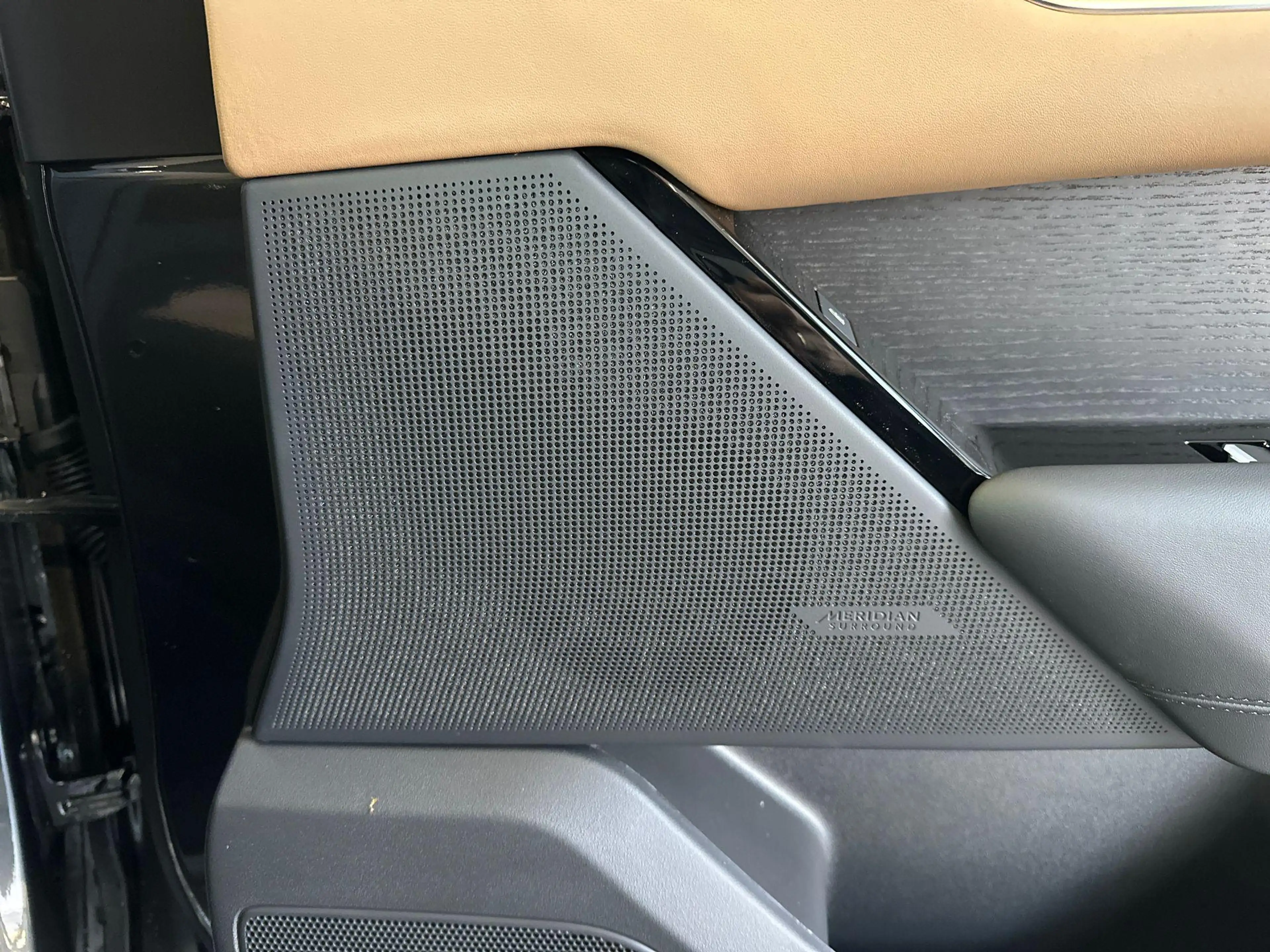 Land Rover Range Rover Velar P400e AUTOBIOGRAPHY | PANO | 21 INCH | COLD CLIMAT — photo 13