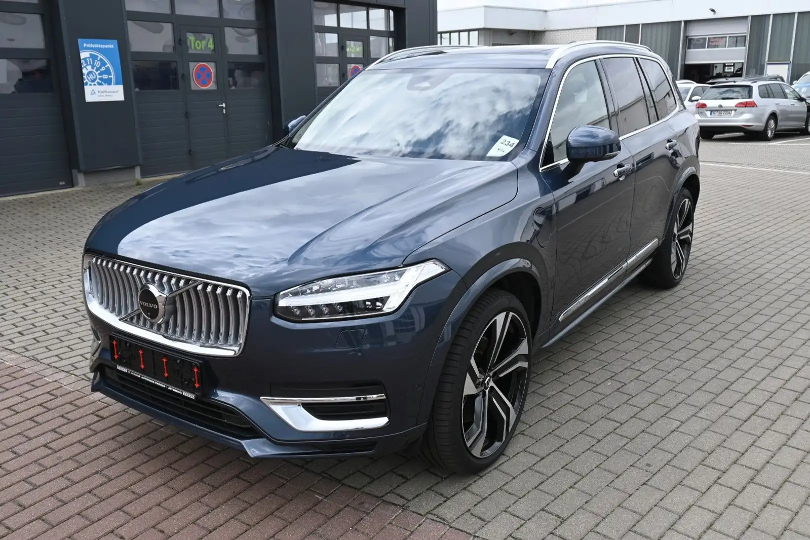 Volvo XC90 T8 Ultimate Bright PHEV *AHK*MASS*B&W*LUFT* Blau - 2